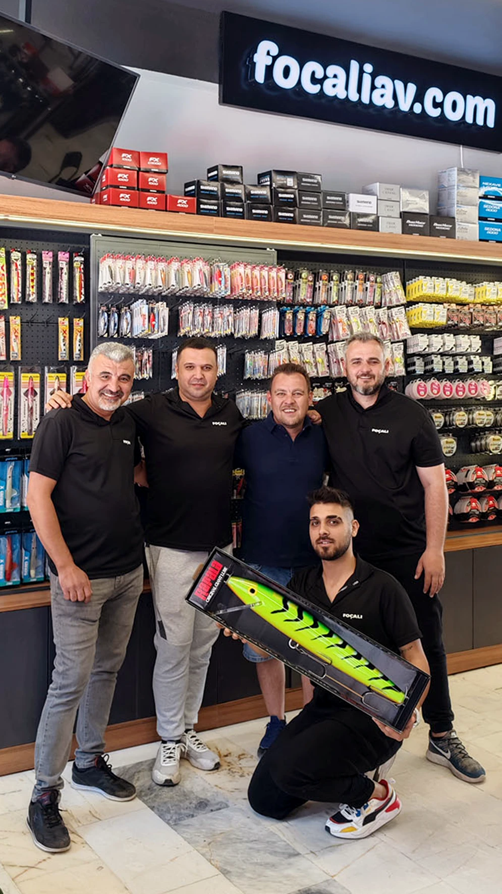 Foçalı Av team of experienced fishing tackle specialists in the İzmir store